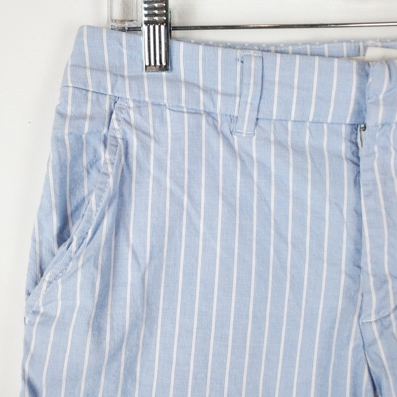H&M Shorts Womens 6 Blue White Stripe  Cotton‎ Stretch Coastal Preppy Beach Cuff - Picture 4 of 11